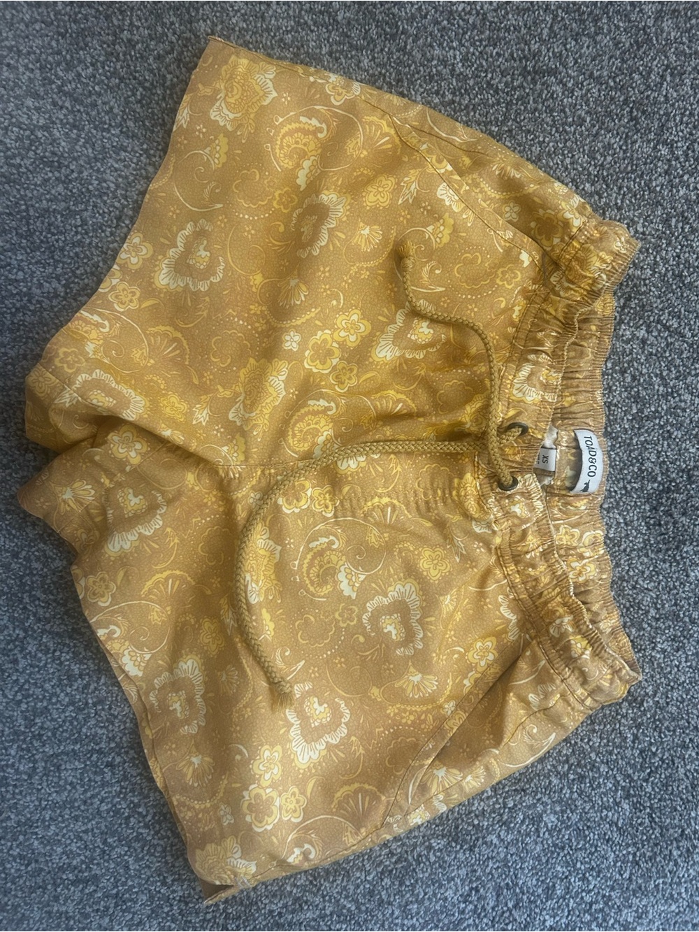 Toad&Co Yellow Paisley Drawstring Athletic Shorts